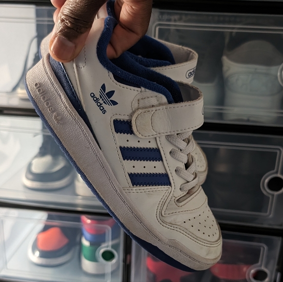 Nike/Adidas - Picture 5 of 14